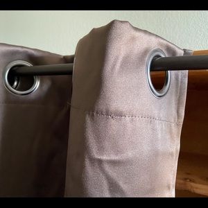 LN blackout curtain, drk brown 51”x100” 1 panel